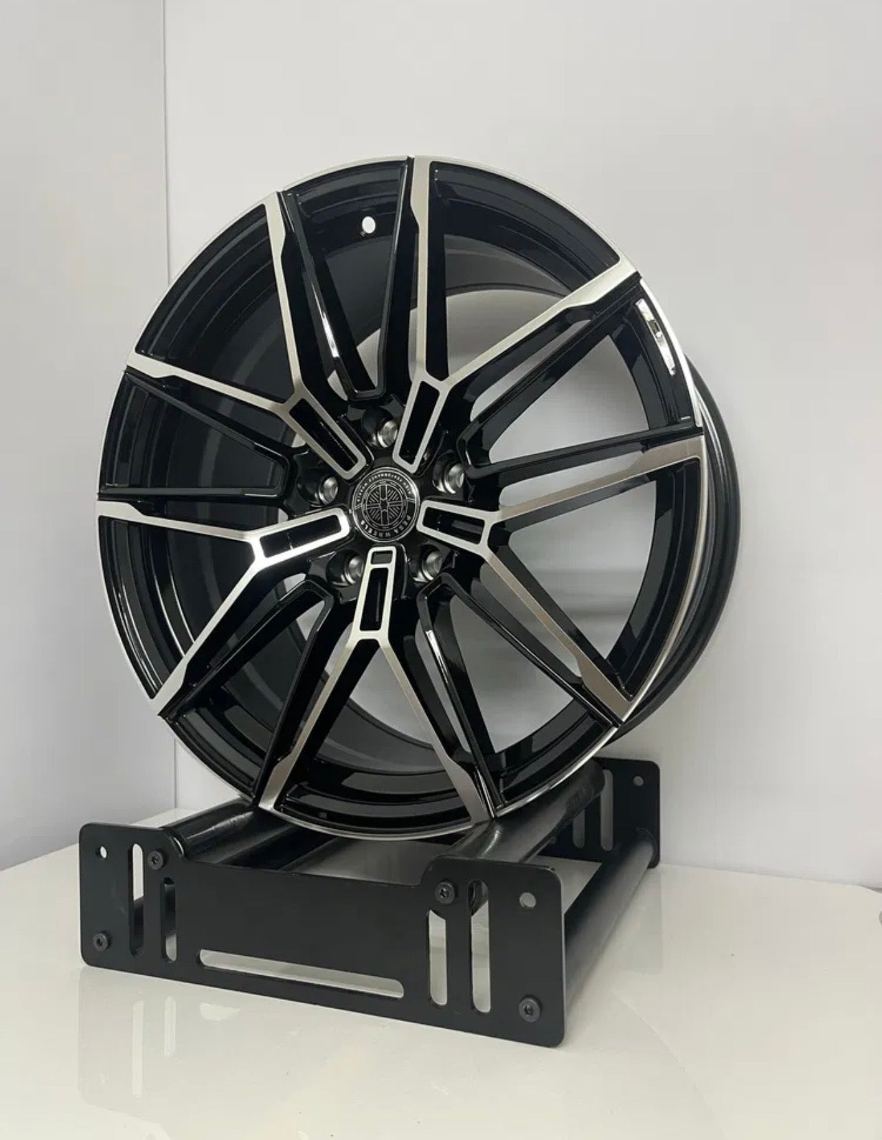 JANTES 18" 5x120 2+2 COMPATÍVEIS BMW STYLE 825m SÉRIE 1,2,3,4